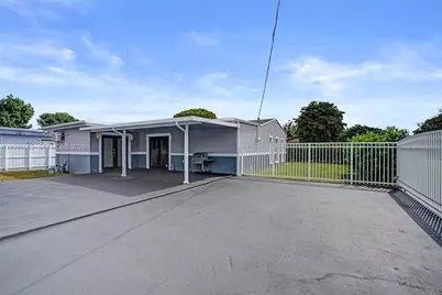 1285 NW 86th St, Miami, FL 33147 - Photo 35