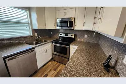 756 Flanders P #756, Delray Beach, FL 33484 - Photo 3