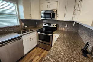 756 Flanders P, Delray Beach, FL 33484 - Photo 3