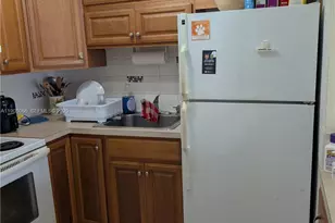 801 Atlantic Shores Blvd, Hallandale Beach, FL 33009 - Photo 13