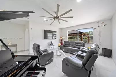 17125 N 35th Pl N, Loxahatchee, FL 33470 - Photo 7