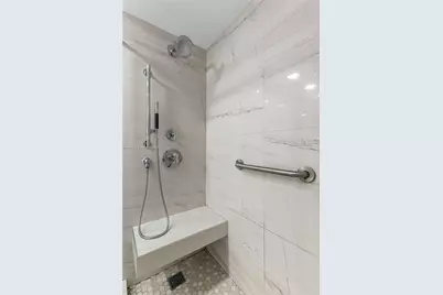 12550 SW 15th St #411E, Pembroke Pines, FL 33027 - Photo 17