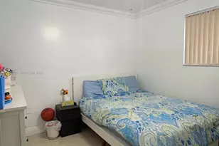 1290 W 41st St, Hialeah, FL 33012 - Photo 11