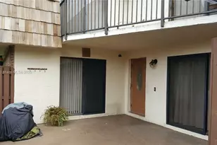 8137 S Coral Cir, North Lauderdale, FL 33068 - Photo 9