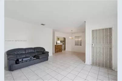 940 NW 67th St, Miami, FL 33150 - Photo 7