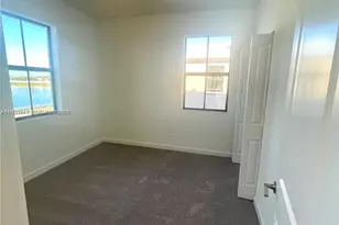 3338 W 112th St, Hialeah, FL 33018 - Photo 27