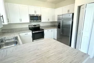 3338 W 112th St, Hialeah, FL 33018 - Photo 11