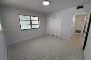 675 SW 7th Ave, Miami, FL 33130 - Photo 9