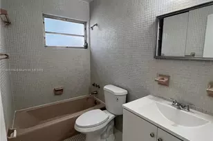 675 SW 7th Ave, Miami, FL 33130 - Photo 13