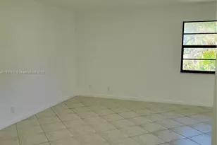 1821 NE 40th Ct, Pompano Beach, FL 33064 - Photo 3