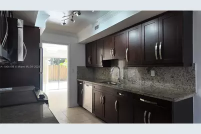 3326 Farragut St #6F, Hollywood, FL 33021 - Photo 13