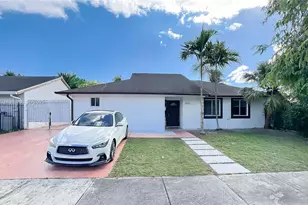 20561 SW 122nd Pl, Miami, FL 33177 - Photo 1