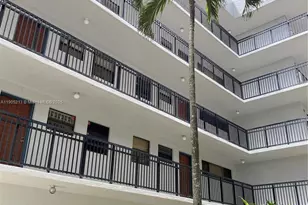 650 NE 149th St, Miami, FL 33161 - Photo 1