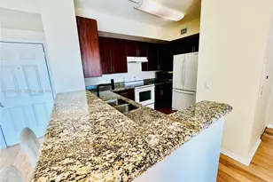 2421 NE 65th St, Fort Lauderdale, FL 33308 - Photo 9