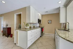 6740 Douglas St, Hollywood, FL 33024 - Photo 7