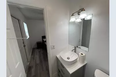 2744 NW 13th St #B, Fort Lauderdale, FL 33311 - Photo 11