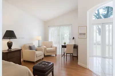 1008 W Jasmine Ln, North Lauderdale, FL 33068 - Photo 19