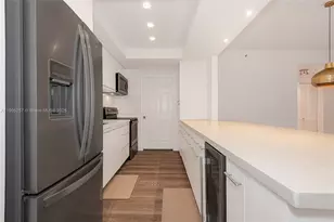 9725 NW 52nd St, Doral, FL 33178 - Photo 27