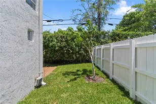 3597 SW 17th St, Miami, FL 33145 - Photo 23