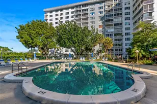 3800 Hillcrest Dr, Hollywood, FL 33021 - Photo 23