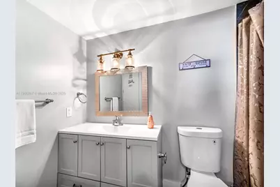 3800 Hillcrest Dr #907, Hollywood, FL 33021 - Photo 15