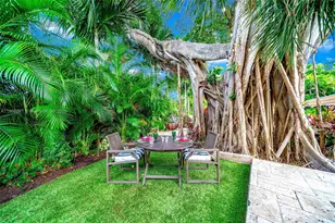 11 Sylvan Ln, Fort Lauderdale, FL 33316 - Photo 47