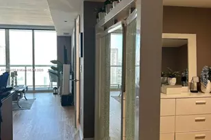 50 Biscayne Blvd, Miami, FL 33132 - Photo 17