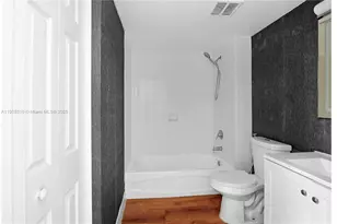 816 NW 11th St, Miami, FL 33136 - Photo 5