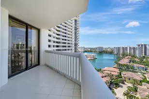 1000 Island Blvd, Aventura, FL 33160 - Photo 43