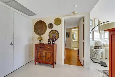 1000 Island Blvd #2004, Aventura, FL 33160 - Photo 5