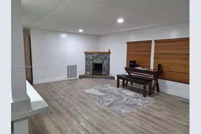 21760 NW 3rd St, Pembroke Pines, FL 33029 - Photo 7