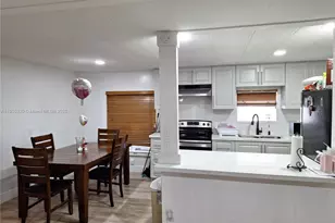 21760 NW 3rd St, Pembroke Pines, FL 33029 - Photo 11