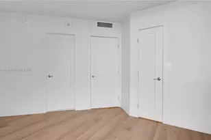 555 NE 34th St, Miami, FL 33137 - Photo 33