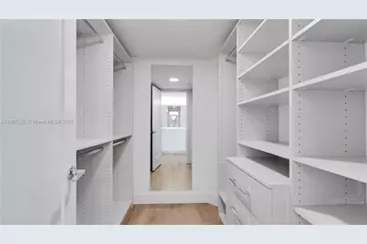 555 NE 34th St #701, Miami, FL 33137 - Photo 21