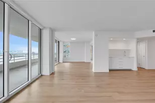 555 NE 34th St, Miami, FL 33137 - Photo 7