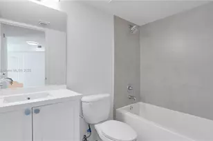 555 NE 34th St, Miami, FL 33137 - Photo 27