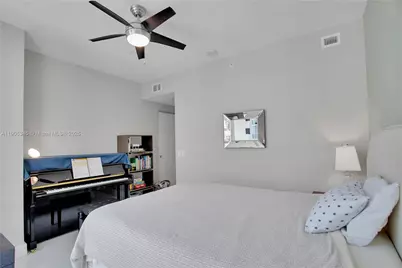 1080 Brickell Ave #3106, Miami, FL 33131 - Photo 15