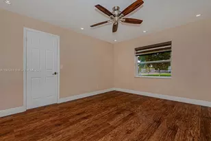 401 SW 76th Terrace, North Lauderdale, FL 33068 - Photo 13