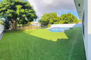 11835 SW 37th St, Miami, FL 33175 - Photo 13