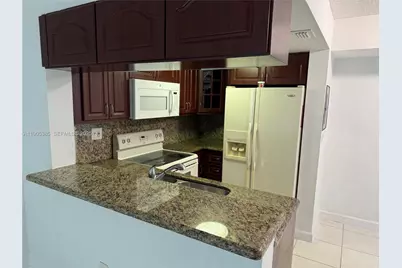 8585 NW 6th Ln #9-208, Miami, FL 33126 - Photo 3