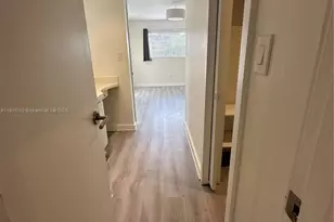 7505 SW 82nd St, Miami, FL 33143 - Photo 11