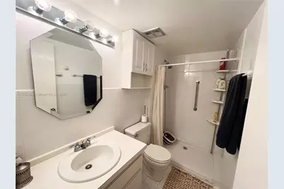 1205 Mariposa Ave #402, Coral Gables, FL 33146 - Photo 11