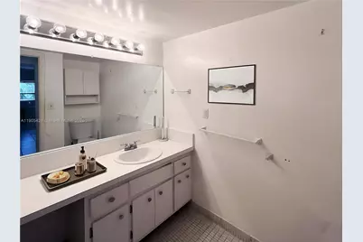 1205 Mariposa Ave #402, Coral Gables, FL 33146 - Photo 7