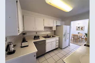 1205 Mariposa Ave #402, Coral Gables, FL 33146 - Photo 7