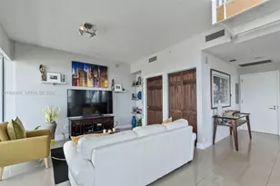 60 SW 13th St, Miami, FL 33130 - Photo 17