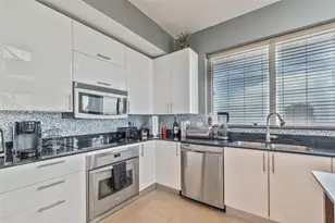 60 SW 13th St, Miami, FL 33130 - Photo 9