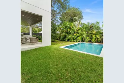 1259 SW 20th St, Miami, FL 33145 - Photo 5