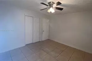 6390 Hayes St, Hollywood, FL 33024 - Photo 21