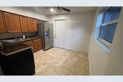 6390 Hayes St #2, Hollywood, FL 33024 - Photo 27