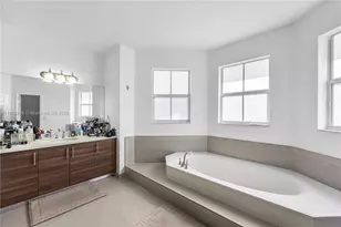 10470 NW 69th Terrace, Doral, FL 33178 - Photo 43